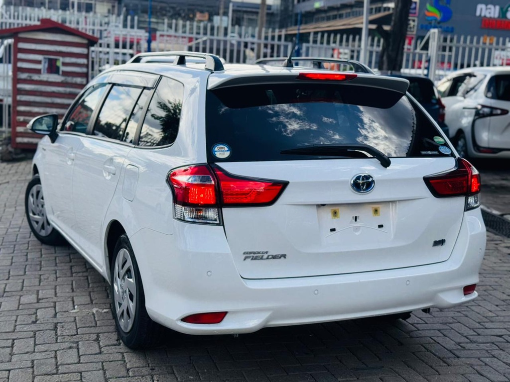 Toyota fielder