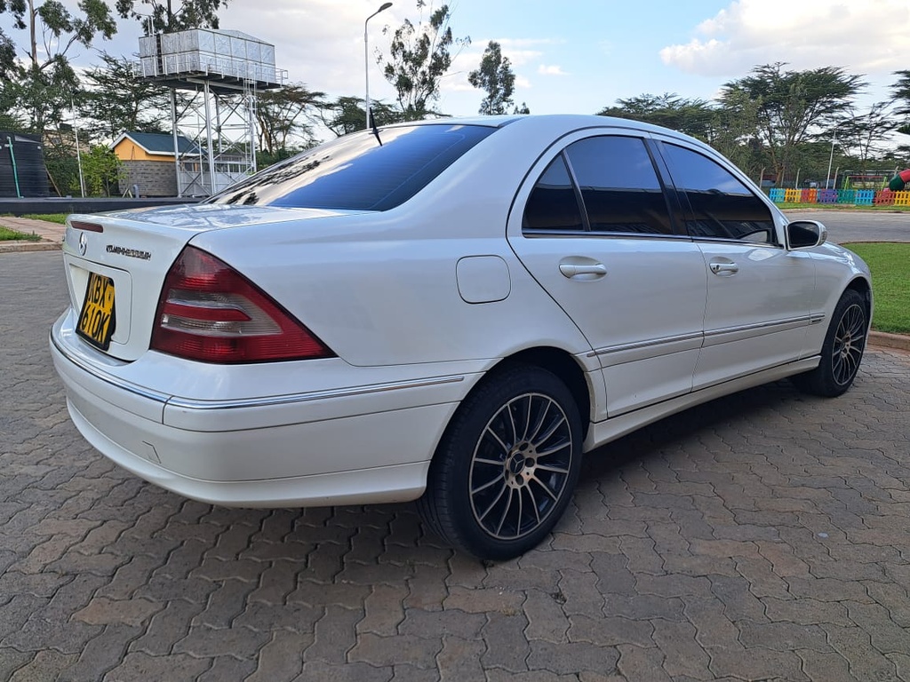Mercedes Benz C 180