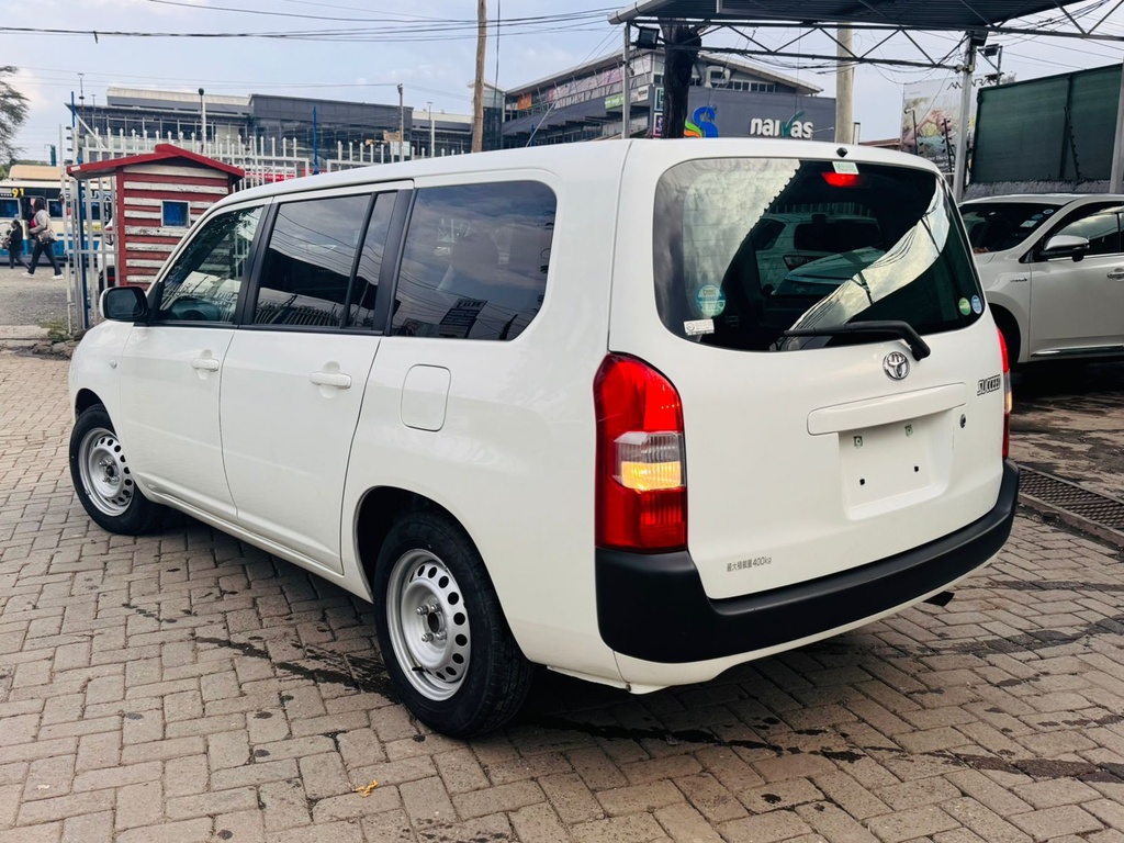 Toyota Succeed