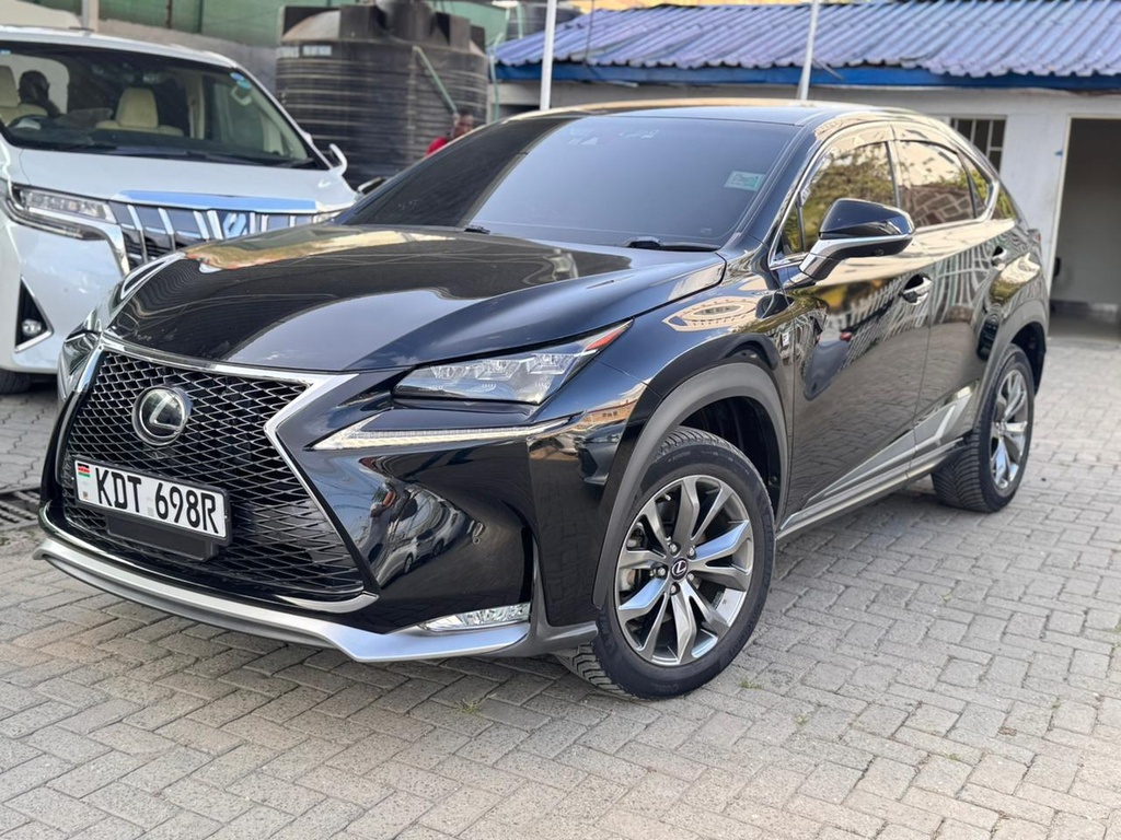 Lexus NX200T
